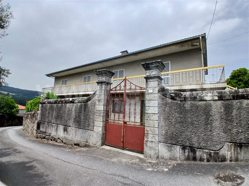 Moradia T4 / Póvoa de Lanhoso, Vilela