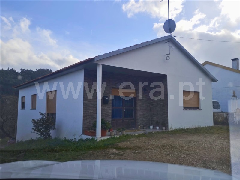 Moradia T4 / Rio Maior, Alcobertas