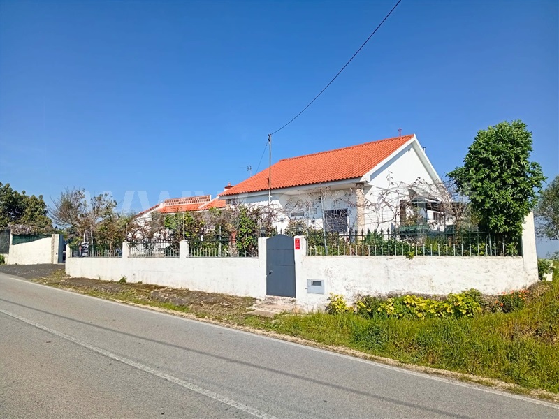 Moradia T4 / Santarém, Azoia de Cima e Tremês