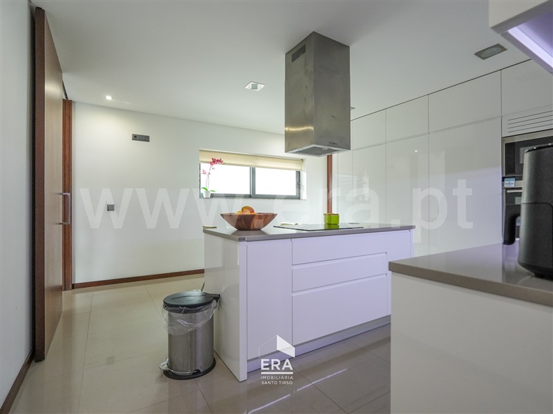 Moradia T4 Santo Tirso, Carreira - 1513419 - 5