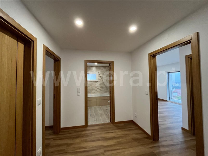 Moradia T4 Seia, Seia, São Romão e Lapa dos Dinheiros - 1289869 - 3
