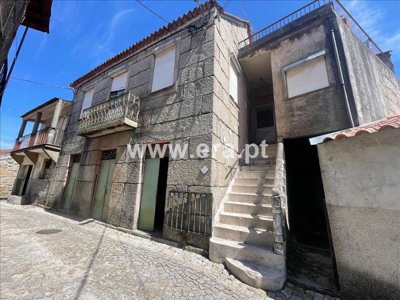 Moradia T4 / Seia, Vila Verde