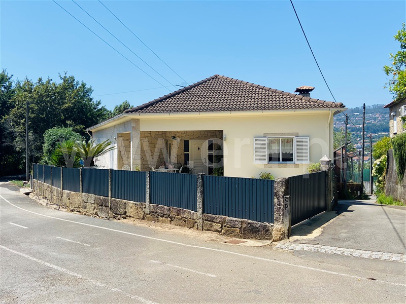 Moradia T4 / Sever do Vouga, Cedrim e Paradela