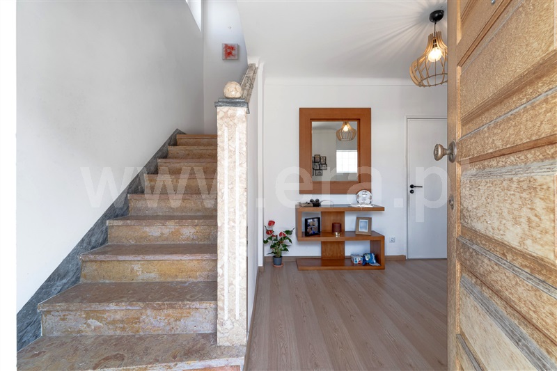 Moradia T4 com Quintal Sintra, Cacém e São Marcos - 1514277 - 1