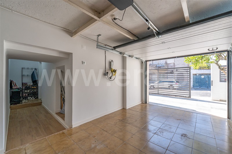 Moradia T4 com Quintal Sintra, Cacém e São Marcos - 1514277 - 2