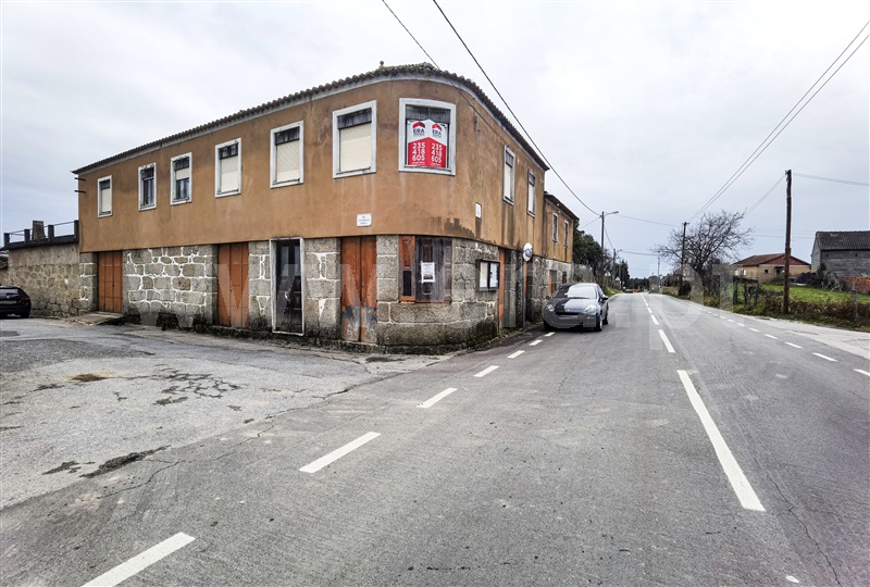 Moradia T4 / Tábua, Ázere