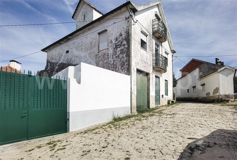 Moradia T4 / Tábua, Midões