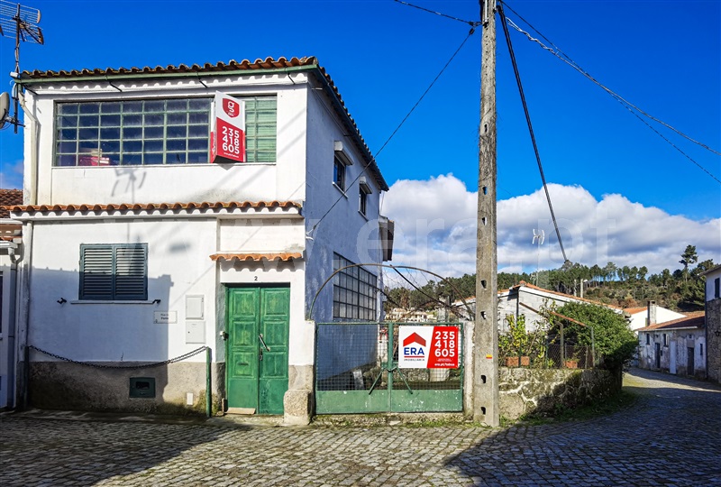 Moradia em Banda T4 com Terreno Tábua, Sevilha - 1367905 - 2