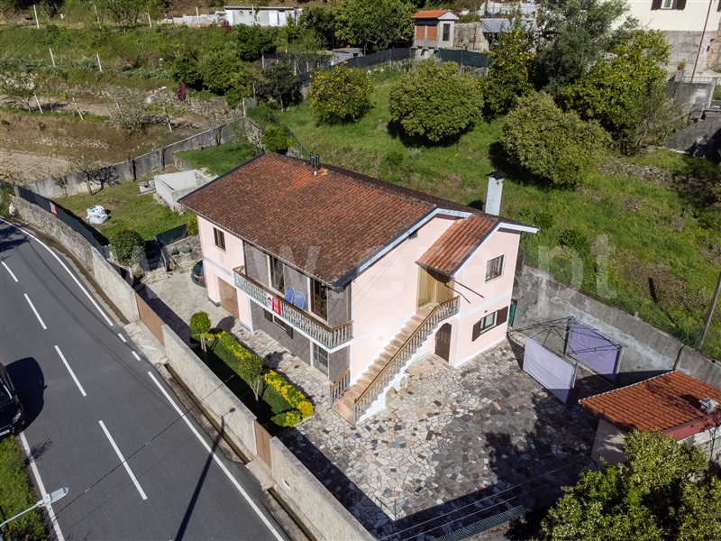 Moradia T4 / Terras de Bouro, Gondoriz