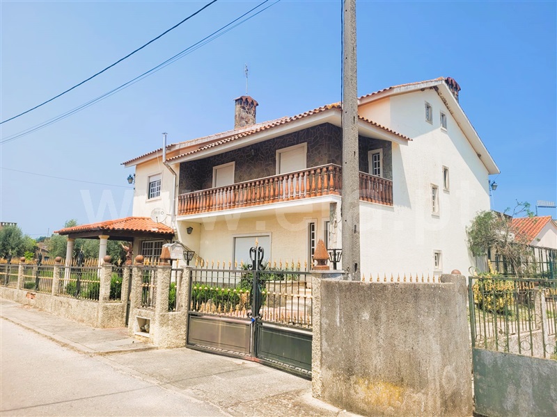 Moradia T4 / Tomar, Casais e Alviobeira