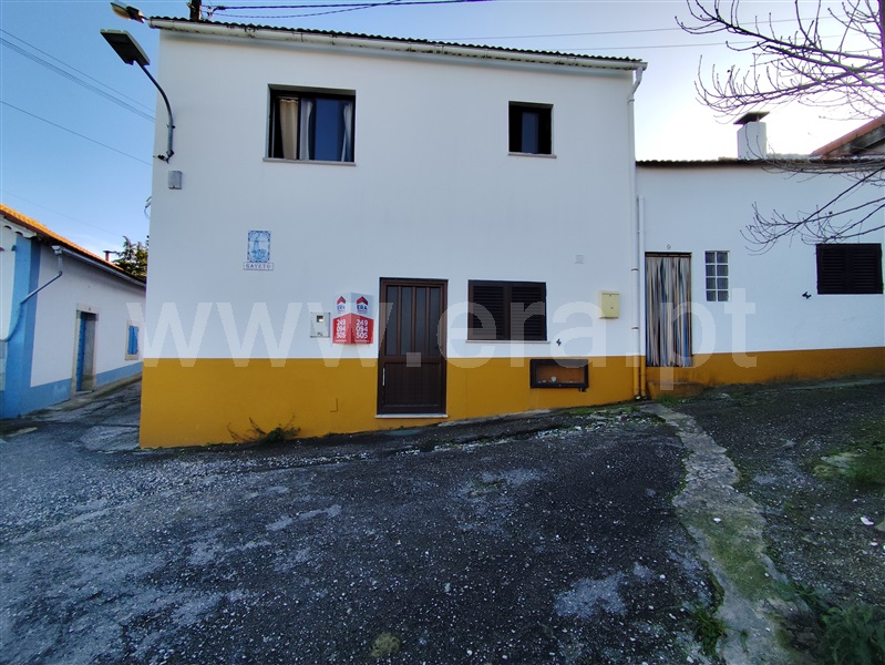 Moradia T4 / Torres Novas, Assentiz