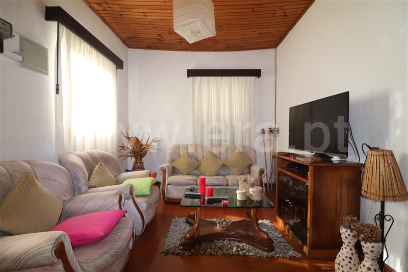 Moradia T4 / Valongo, Campo e Sobrado