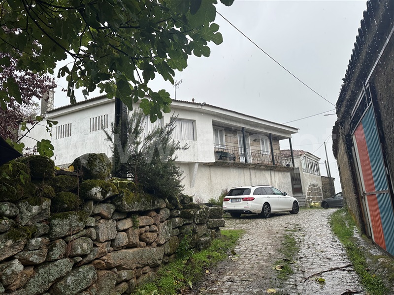Moradia T4 à venda em Friões, Valpaços — foto 3