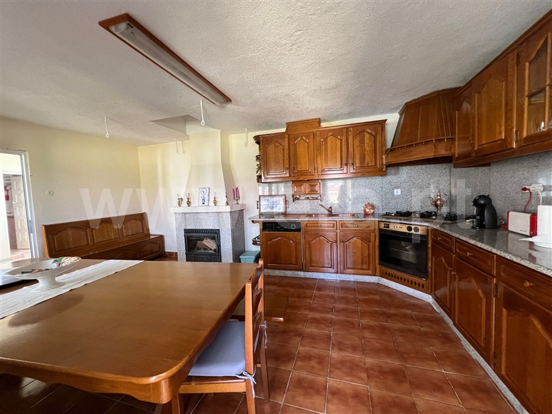 Moradia T4 à venda em Vassal, Valpaços — foto 2