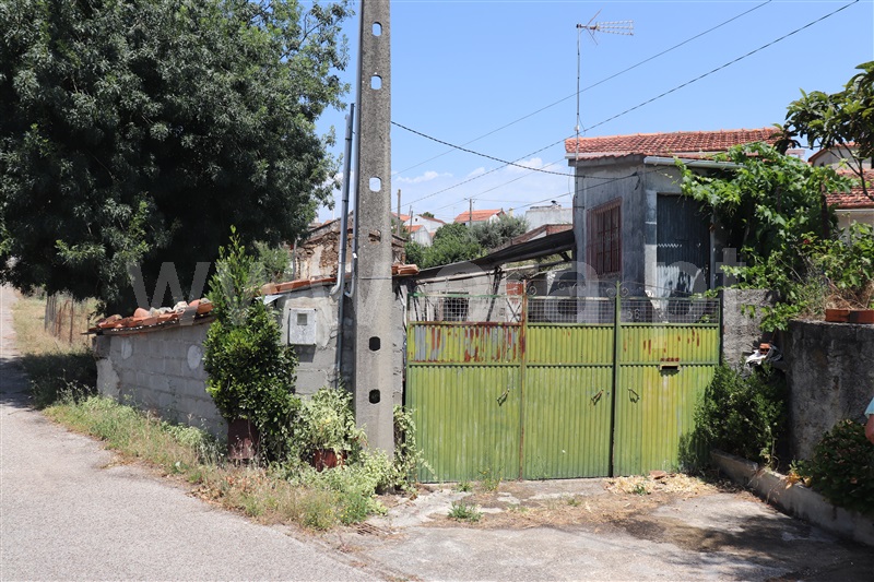 Moradia T4 / Vila de Rei, Fundada