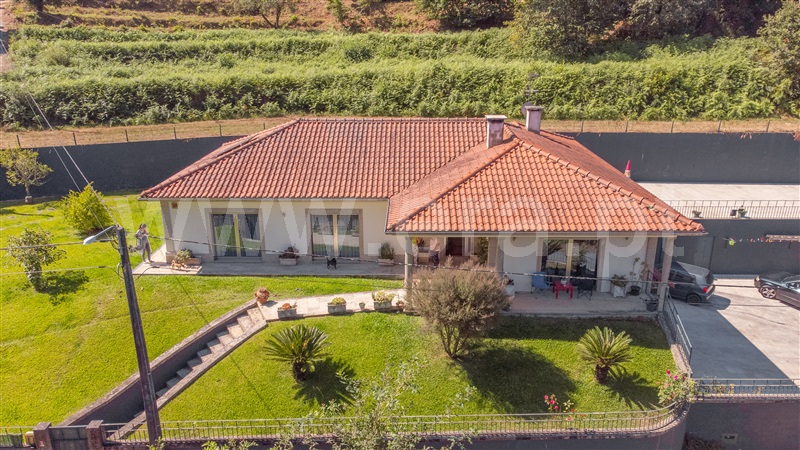 Moradia T4 / Vila Nova de Cerveira, Covas
