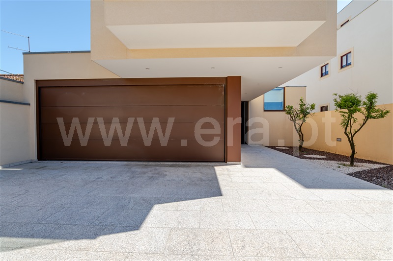 Moradia T4 à venda em São Félix da Marinha, Vila Nova de Gaia — foto 2