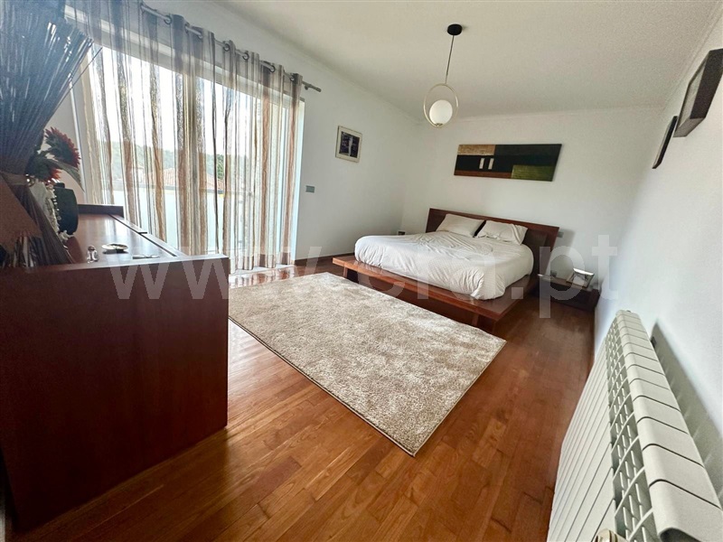Moradia T4 com Jardim Vila Real, Andrães - 1396713 - 39
