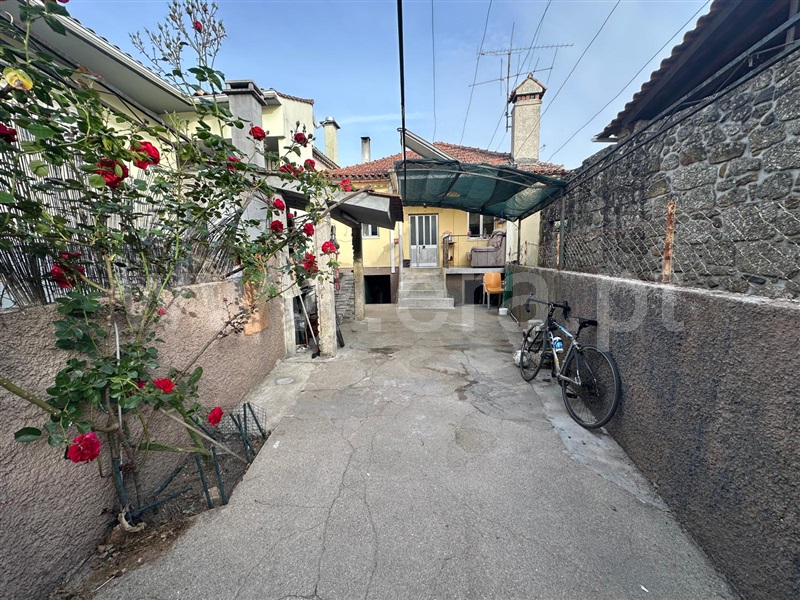 Moradia T4 / Viseu, Boa Aldeia, Farminhão e Torredeita