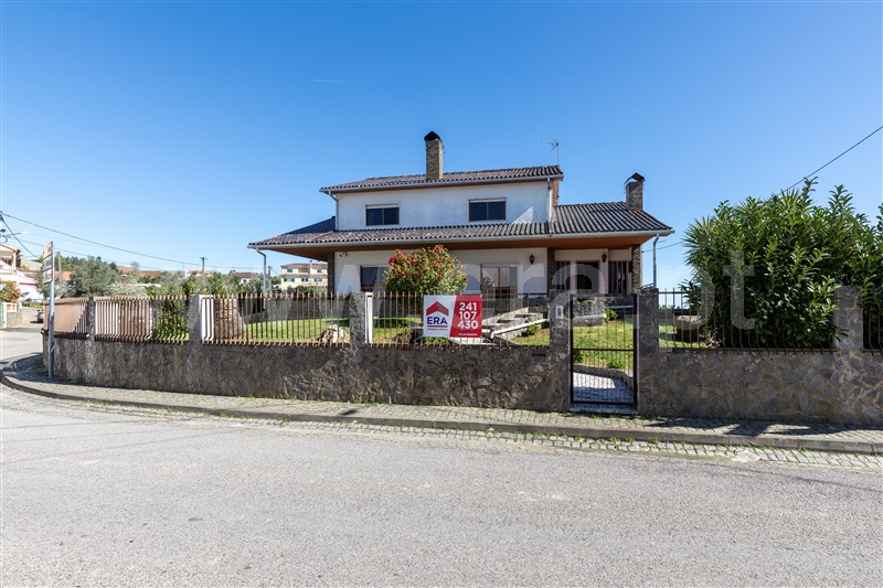 Moradia T5 / Abrantes, Carvalhal