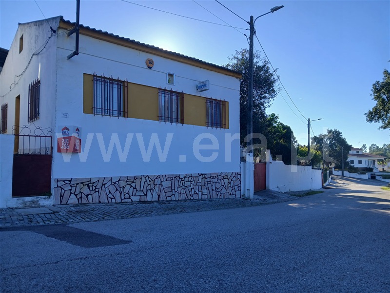 Moradia T5 / Abrantes, Pego