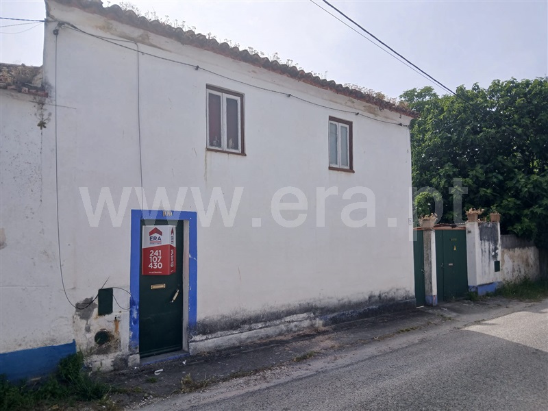 Moradia T5 à venda em São Miguel Rio Torto, Abrantes — foto 2