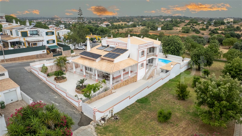 Moradia T5 / Albufeira, Guia