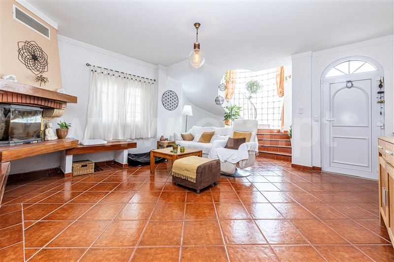 Moradia T5 / Almada, Aroeira