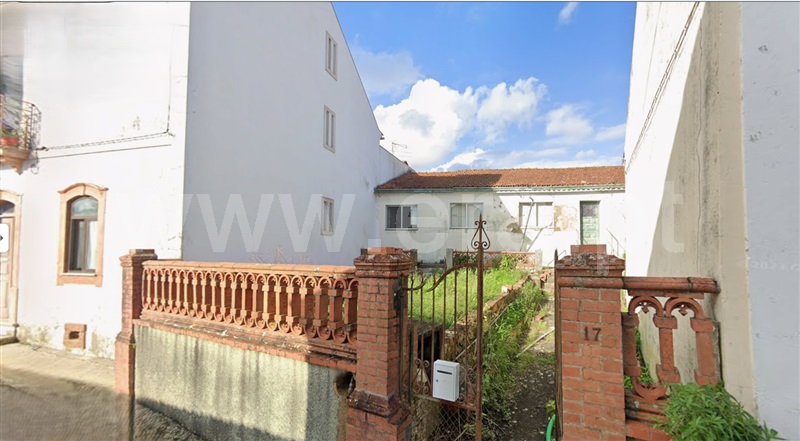 Moradia T5 / Anadia, Tamengos, Aguim e Óis do Bairro