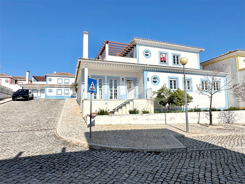 Moradia T5 / Bombarral, Carvalhal