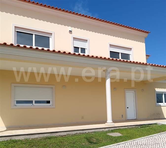 Moradia T5 / Caldas da Rainha, Nadadouro