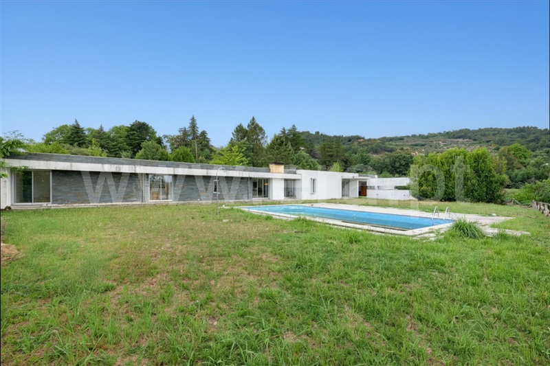 Moradia T5 / Covilhã, Teixoso e Sarzedo