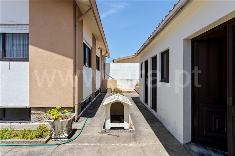 Moradia T5 com Terreno Espinho, Anta III - 1488072 - 17