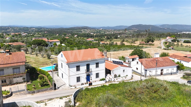Moradia T5 / Ferreira do Zêzere, Nossa Senhora do Pranto