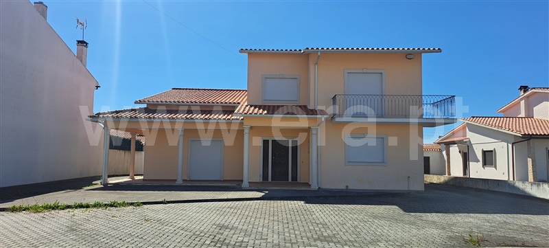 Moradia T5 / Figueira da Foz, Lavos
