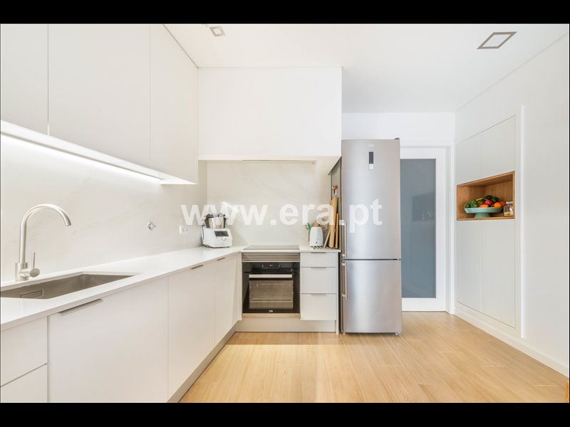 Moradia T5 à venda em Ílhavo (São Salvador), €429.000