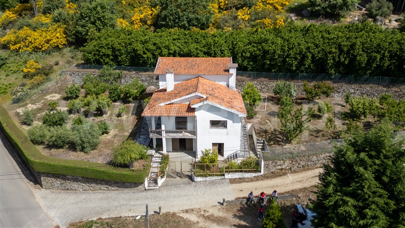 Moradia T5 / Lamego, Cepões, Meijinhos e Melcões