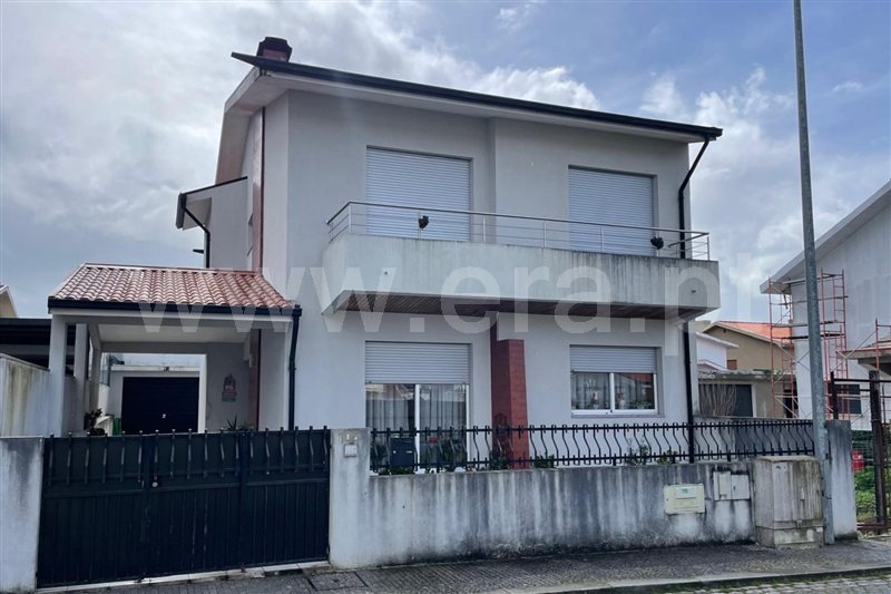 Moradia T5 / Maia, Vila Nova da Telha