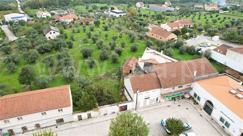 Moradia T5 / Ourém, Freixianda, Ribeira do Fárrio e Formigais