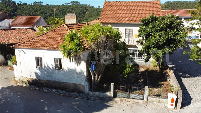 Moradia T5 / Ourém, Gondemaria e Olival