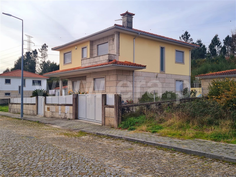 Moradia T5 / Póvoa de Lanhoso, Rendufinho