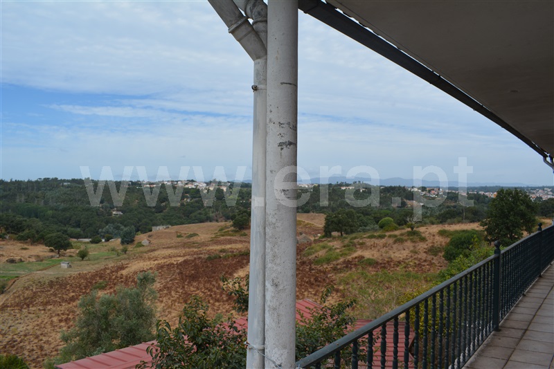 Moradia T5 / Santa Comba Dão, Ovoa e Vimieiro