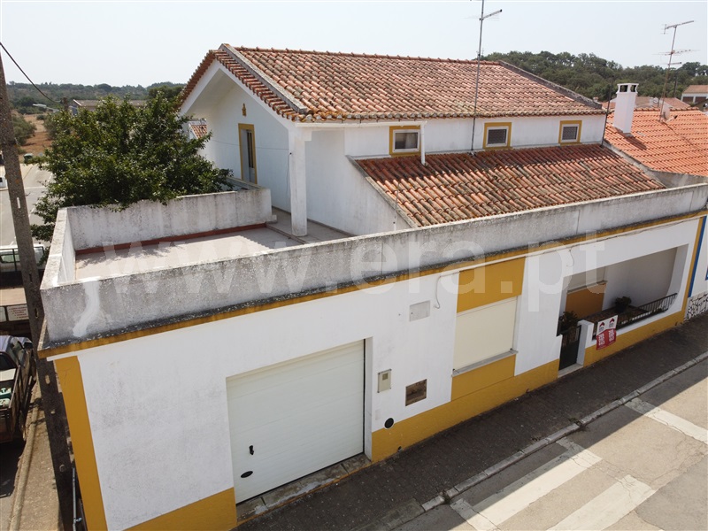 Moradia T5 / Santiago do Cacém, São Domingos e Vale de Água