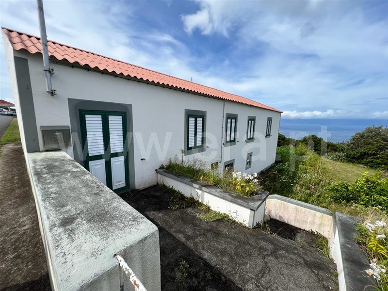 Moradia T5 / São Roque do Pico, Prainha