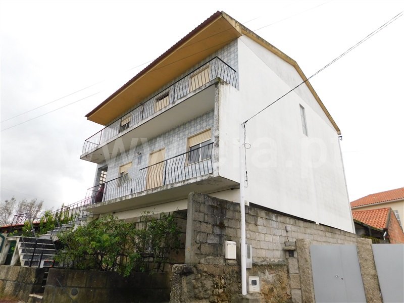 Moradia T5 / Seia, Travancinha