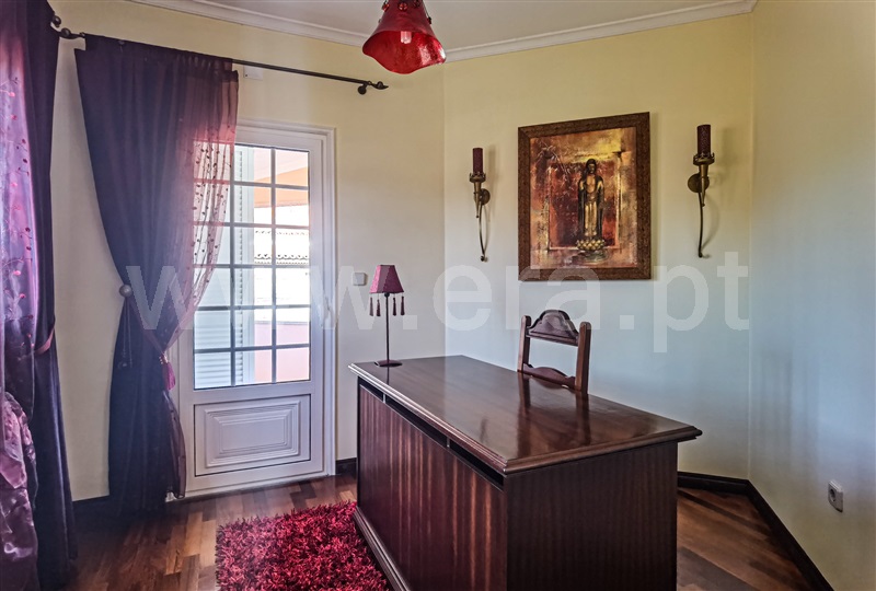 Moradia T5 com Jardim Tábua, Sinde - 1354333 - 8