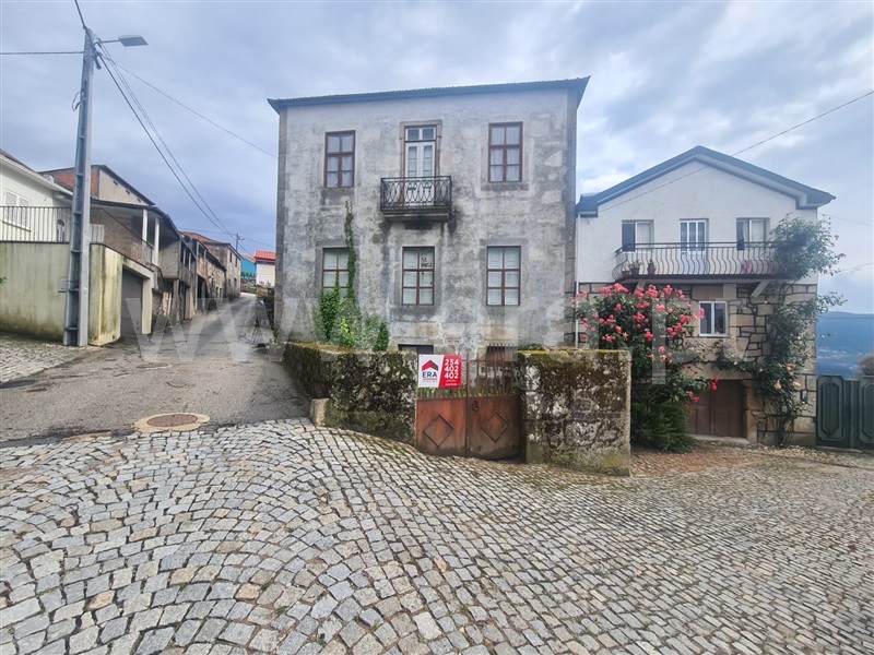 Moradia T5 / Tarouca, Granja Nova e Vila Chã da Beira