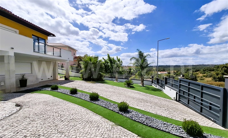 Moradia T5 Tomar, Tomar (São João Baptista) e Santa Maria dos Olivais - 1502796 - 2