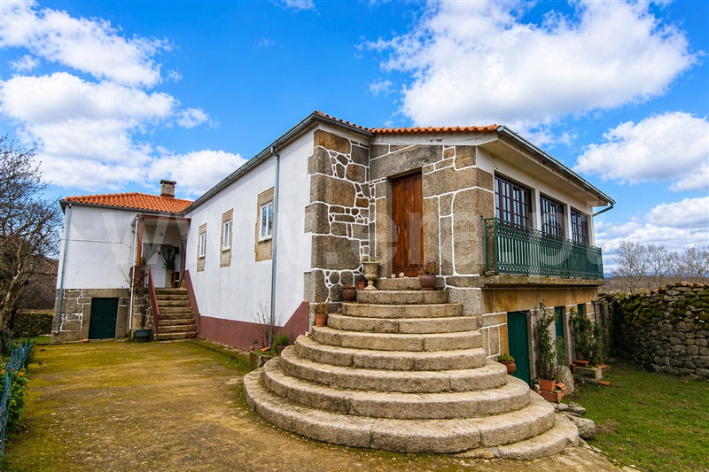 Moradia T5 / Trancoso, Torre do Terrenho, Sebadelhe da Serra e Terrenho