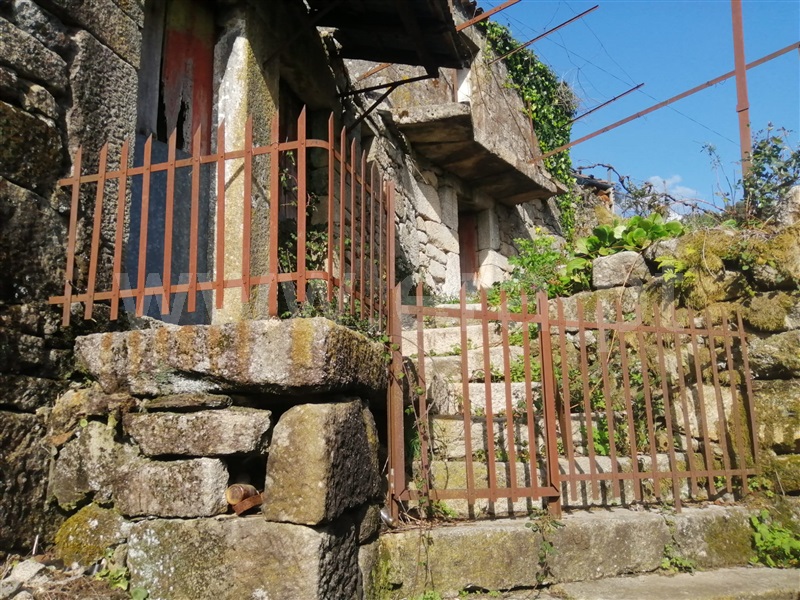 Moradia T5 / Vale de Cambra, Junqueira